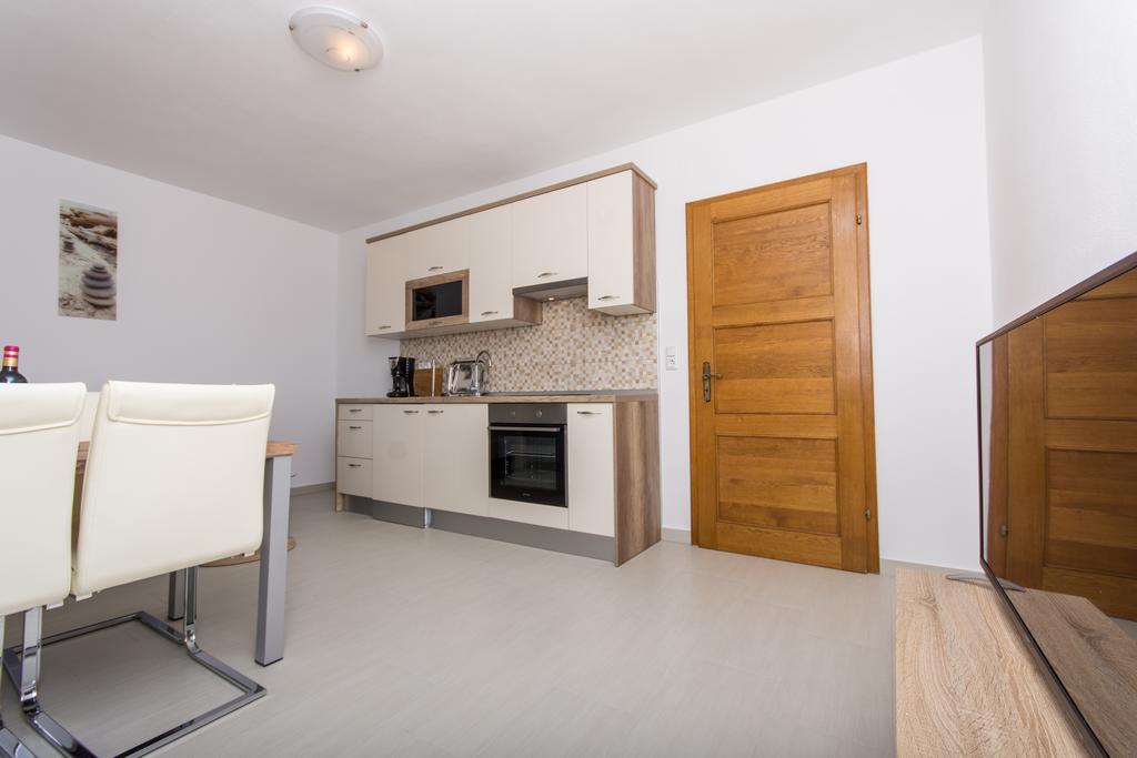 Apartments Bisera Trogir Exterior photo